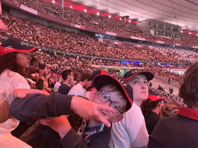 20260925 Pape Veillée Stade de France (13)